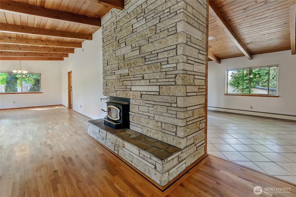 6503 2nd St Ct E Tacoma, WA 98424