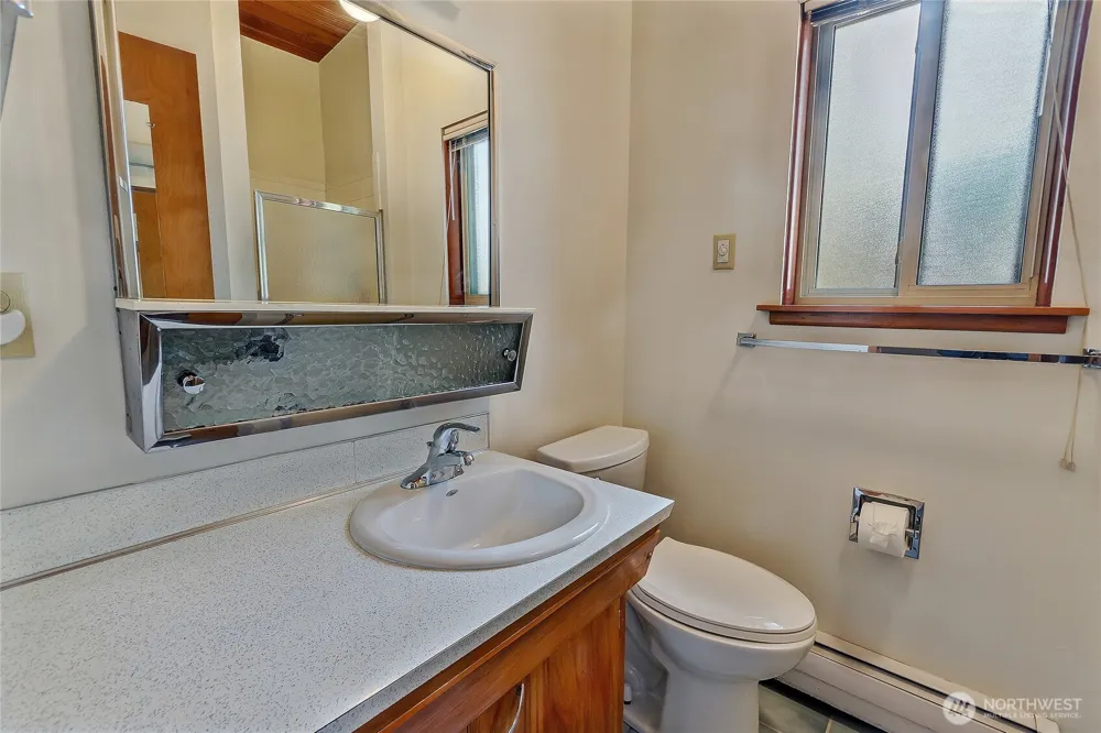 6503 2nd St Ct E Tacoma, WA 98424