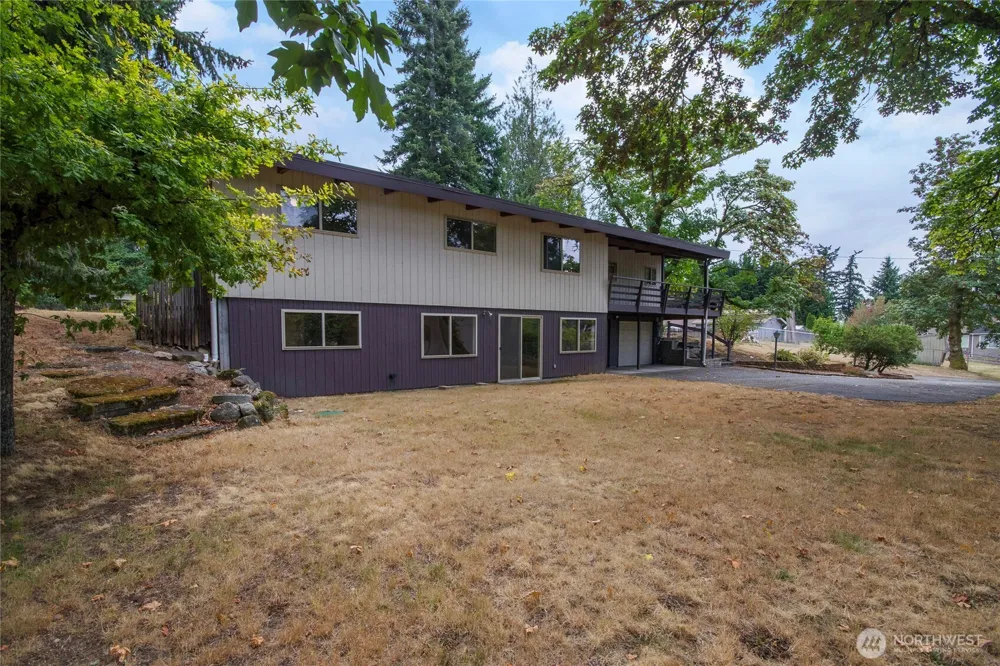 6503 2nd St Ct E Tacoma, WA 98424