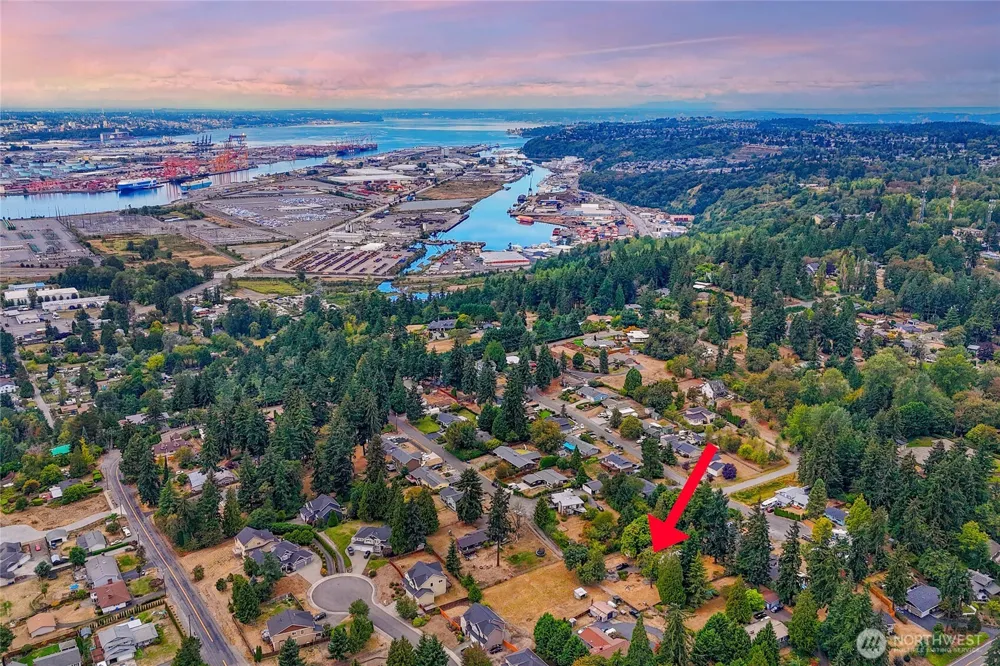 6503 2nd St Ct E Tacoma, WA 98424