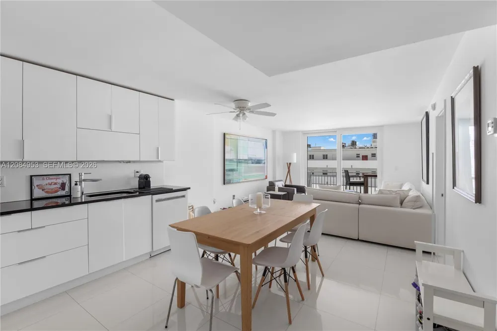 345 Ocean Dr #607 Miami Beach, FL 33139