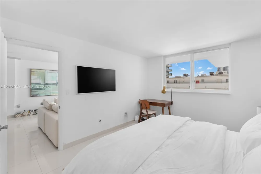 345 Ocean Dr #607 Miami Beach, FL 33139