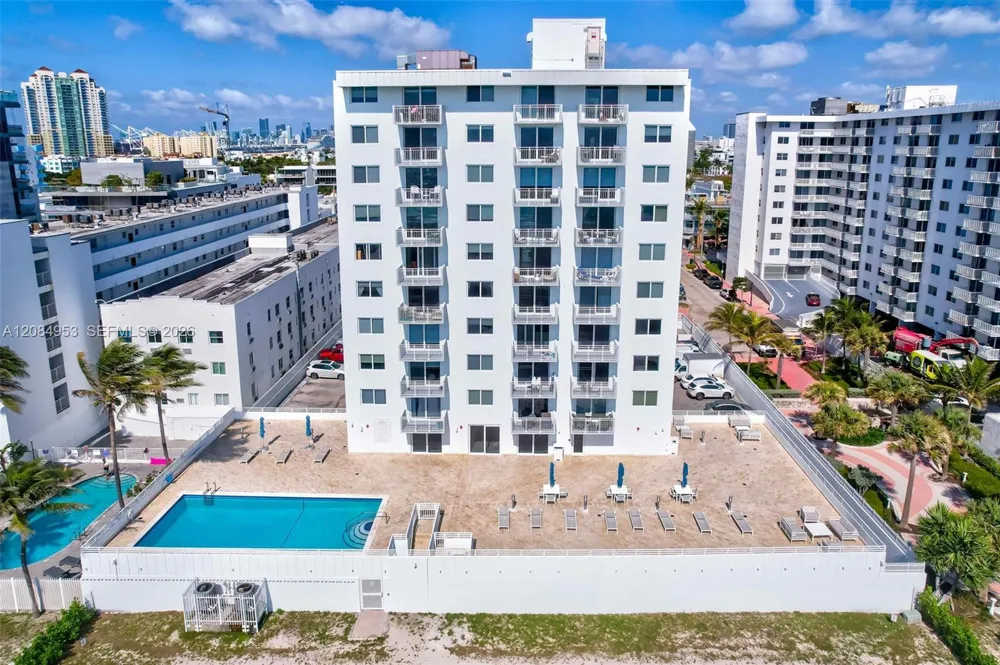 345 Ocean Dr #607 Miami Beach, FL 33139