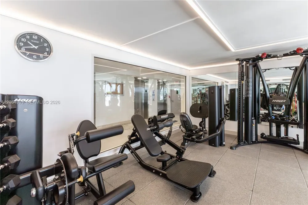 345 Ocean Dr #607 Miami Beach, FL 33139