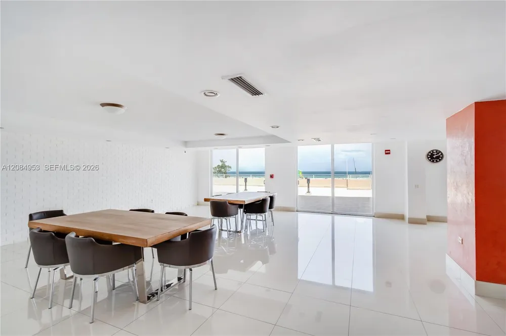 345 Ocean Dr #607 Miami Beach, FL 33139