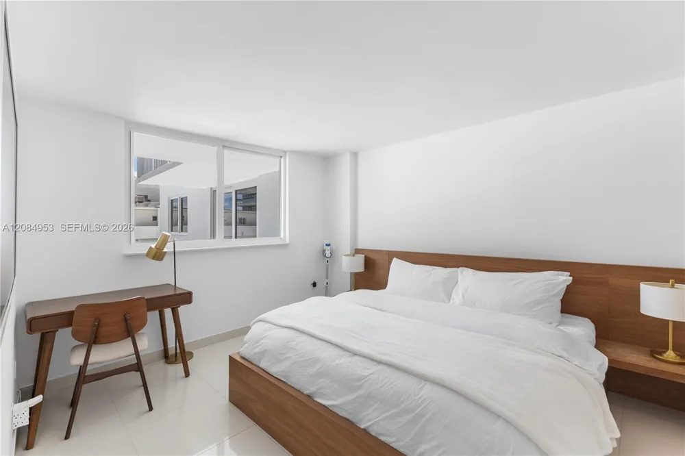 345 Ocean Dr #607 Miami Beach, FL 33139