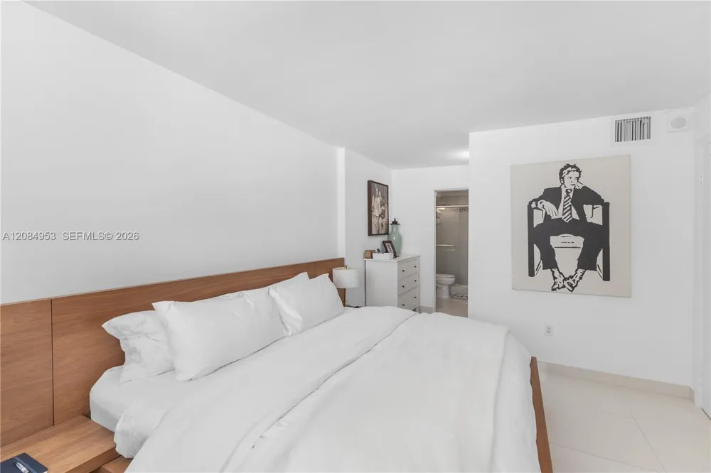 345 Ocean Dr #607 Miami Beach, FL 33139