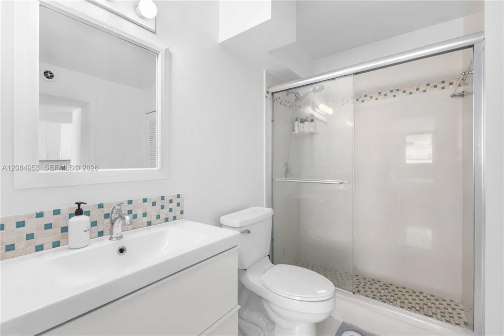 345 Ocean Dr #607 Miami Beach, FL 33139