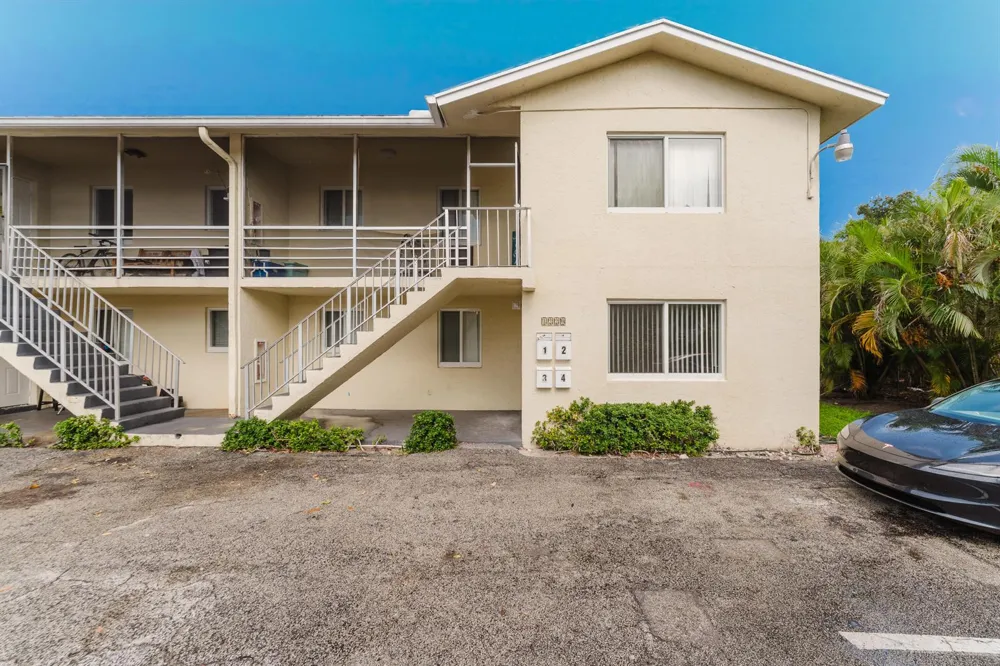 1220 NW 16th Avenue Boca Raton, FL 33486