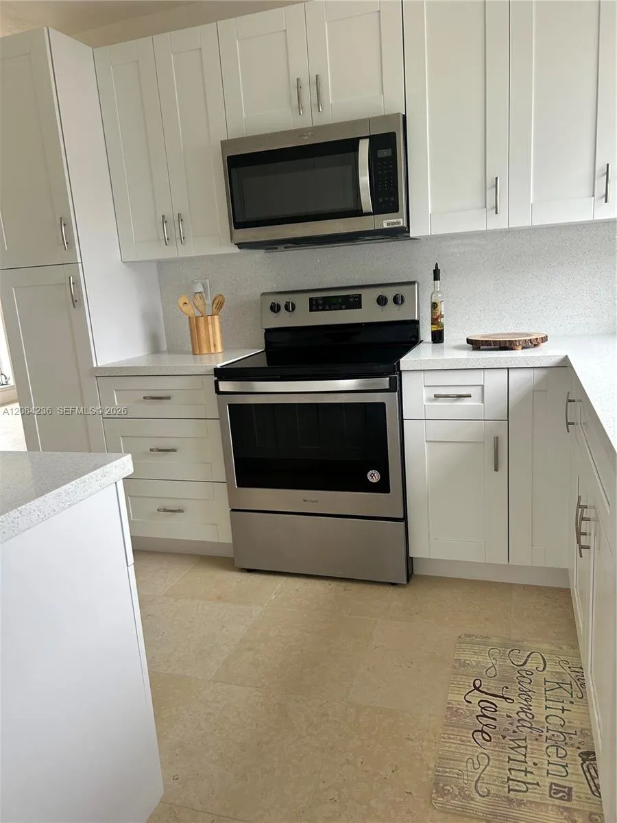 3270 NW 196th Ln Miami Gardens, FL 33056