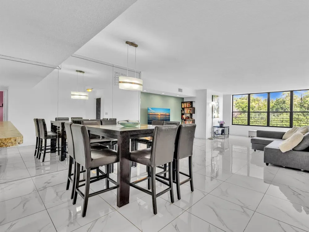 2659 Carambola Circle #306 Coconut Creek, FL 33066