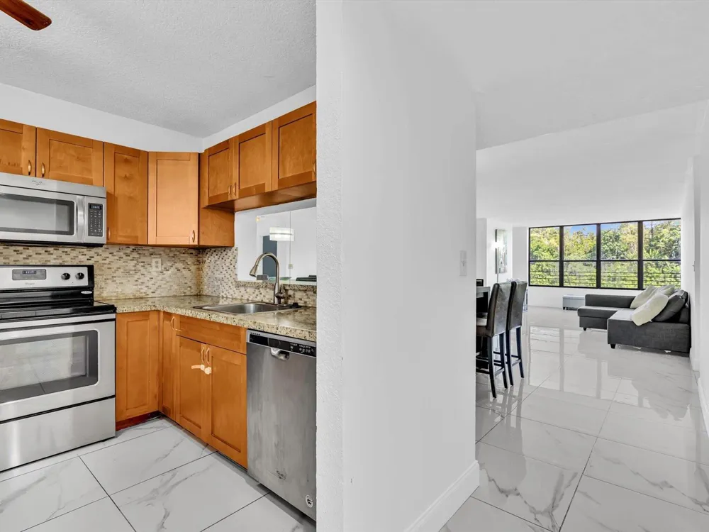 2659 Carambola Circle #306 Coconut Creek, FL 33066
