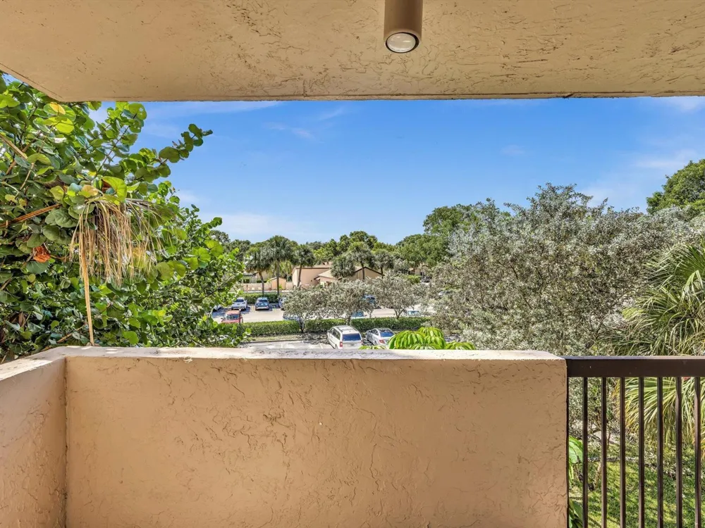 2659 Carambola Circle #306 Coconut Creek, FL 33066