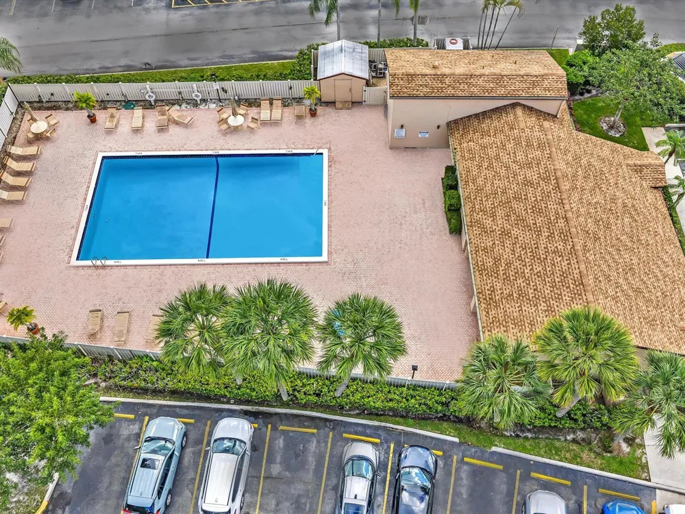 2659 Carambola Circle #306 Coconut Creek, FL 33066