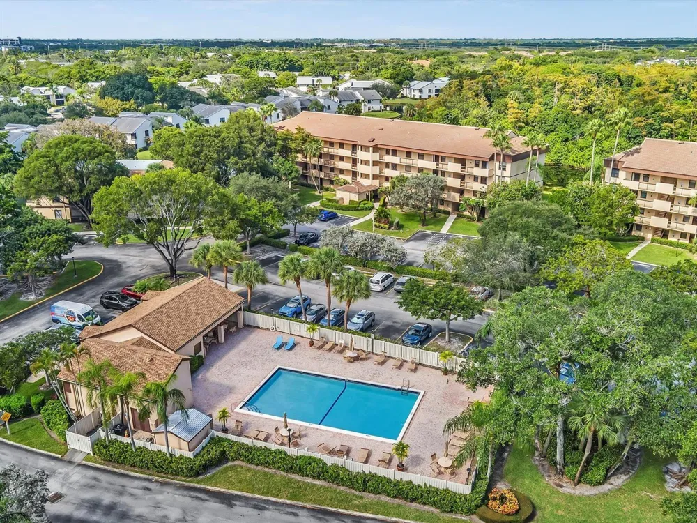 2659 Carambola Circle #306 Coconut Creek, FL 33066