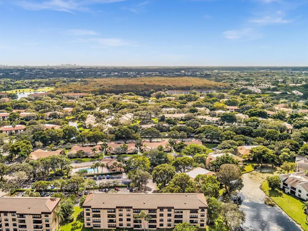 2659 Carambola Circle #306 Coconut Creek, FL 33066