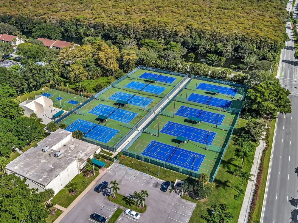 2659 Carambola Circle #306 Coconut Creek, FL 33066