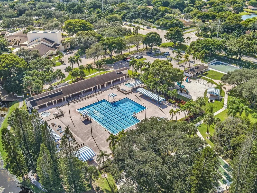 2659 Carambola Circle #306 Coconut Creek, FL 33066