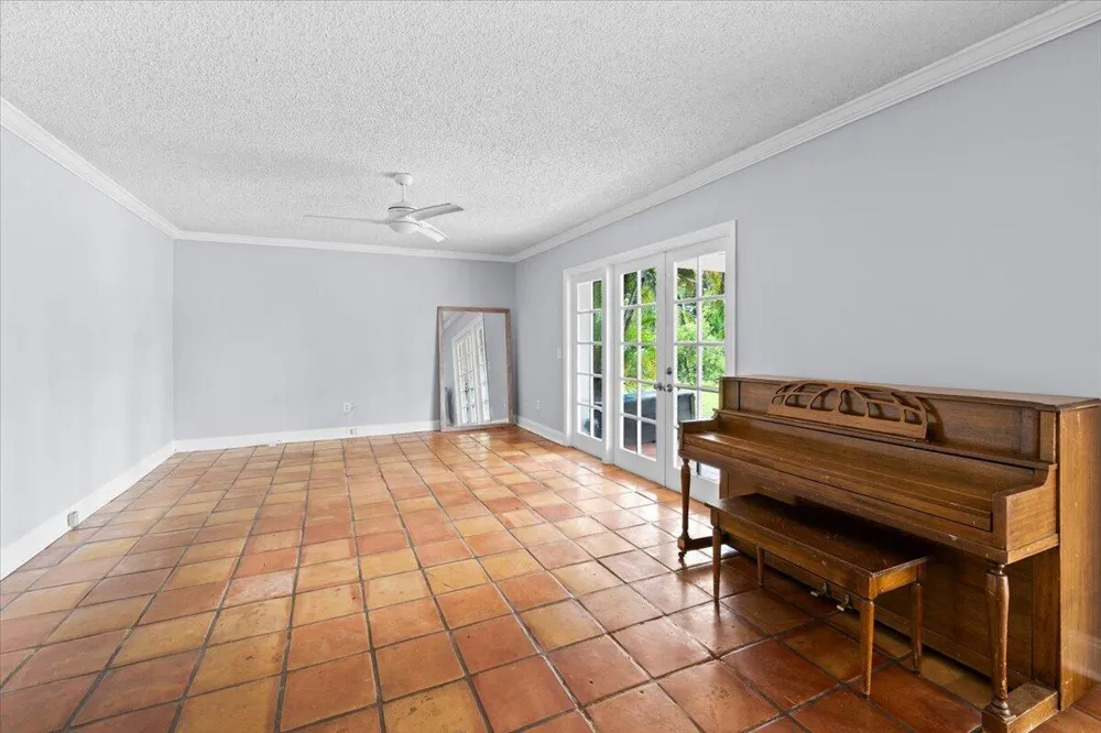3179 HOYLAKE ROAD Lake Worth, FL 33467