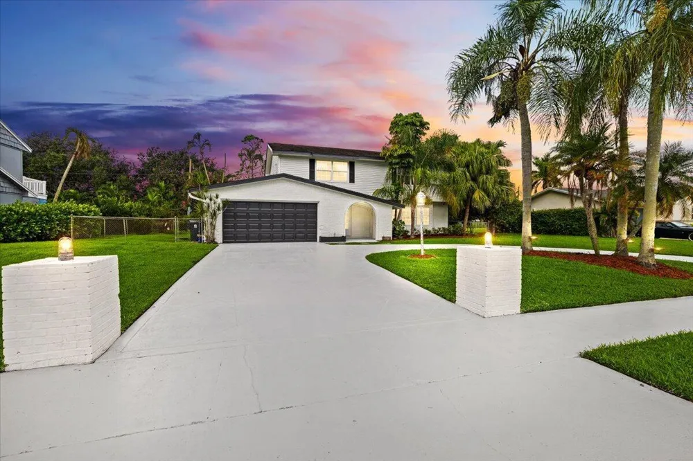 3179 HOYLAKE ROAD Lake Worth, FL 33467
