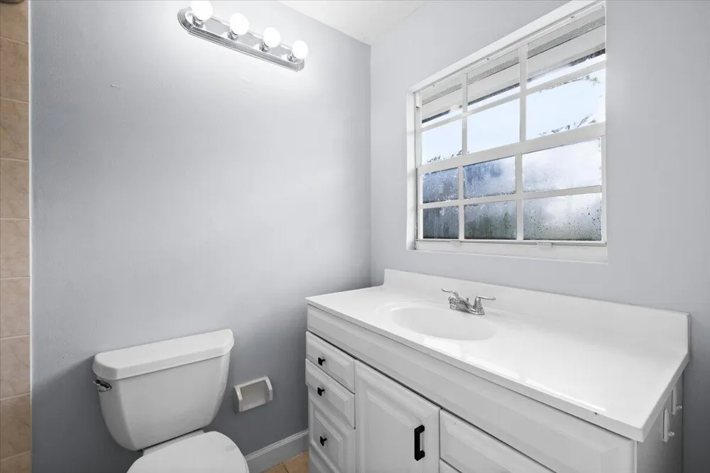 3179 HOYLAKE ROAD Lake Worth, FL 33467