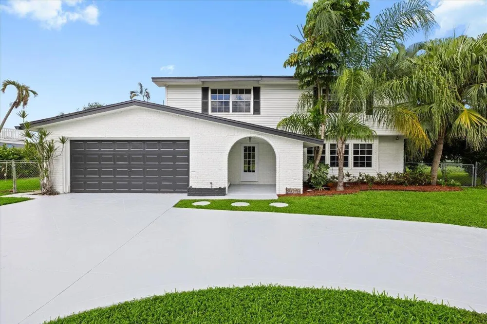 3179 HOYLAKE ROAD Lake Worth, FL 33467