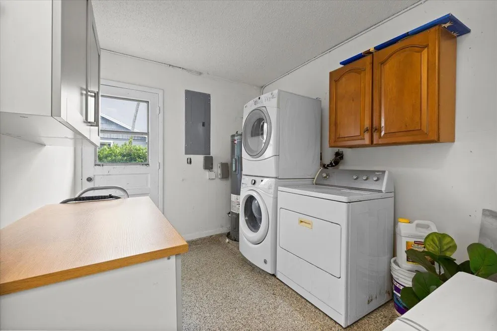 3179 HOYLAKE ROAD Lake Worth, FL 33467