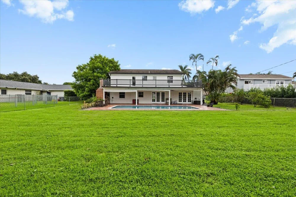 3179 HOYLAKE ROAD Lake Worth, FL 33467
