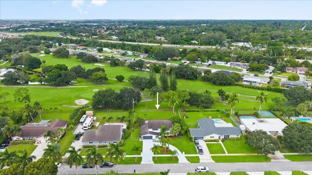 3179 HOYLAKE ROAD Lake Worth, FL 33467