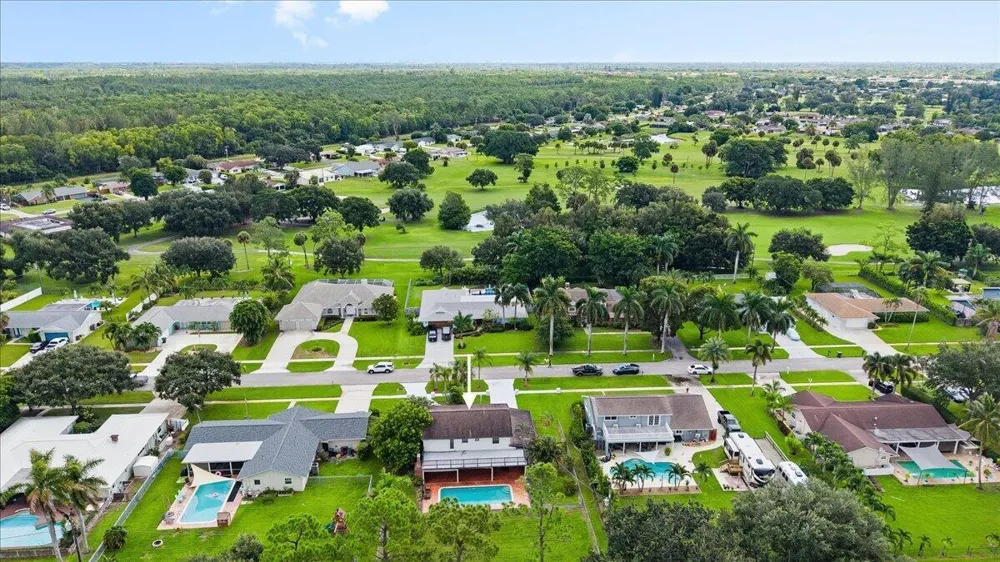 3179 HOYLAKE ROAD Lake Worth, FL 33467