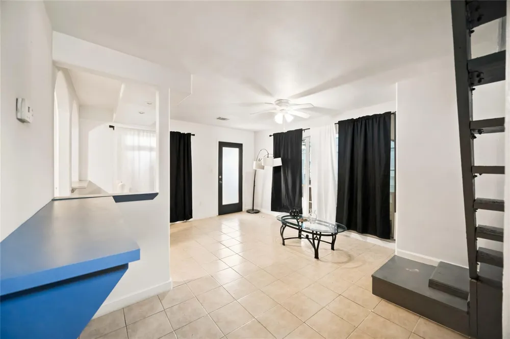 824 W 17th Street #D Houston, TX 77008