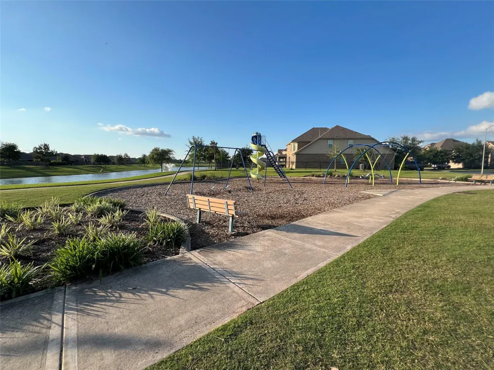 17819 Serene Shore Drive Cypress, TX 77429