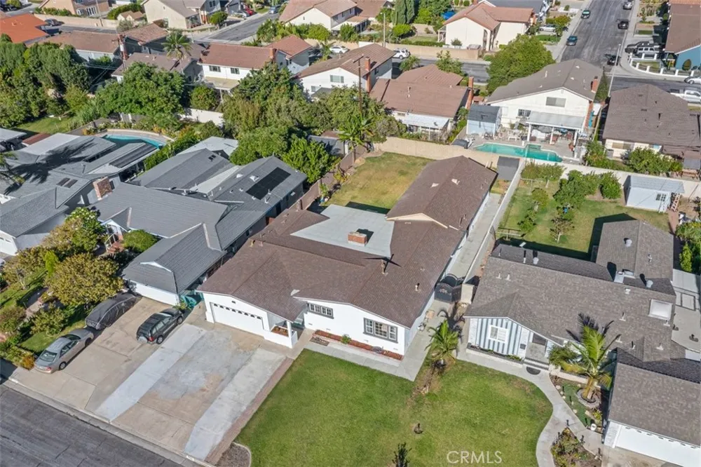 13352 Ontario Garden Grove, CA 92844