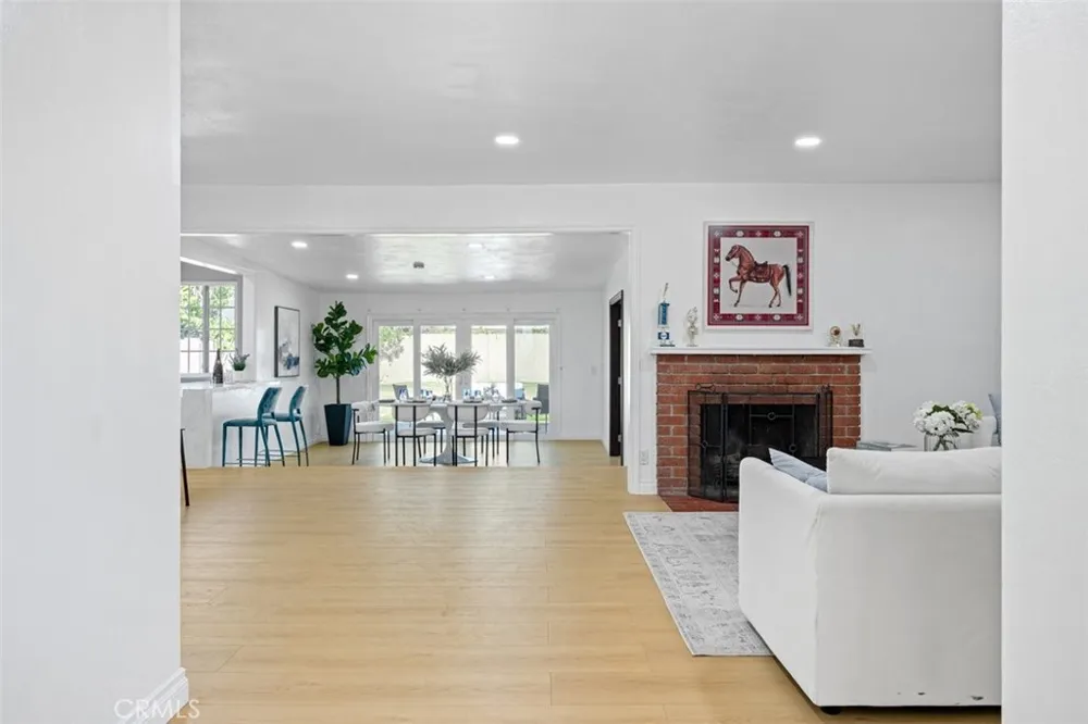 13352 Ontario Garden Grove, CA 92844