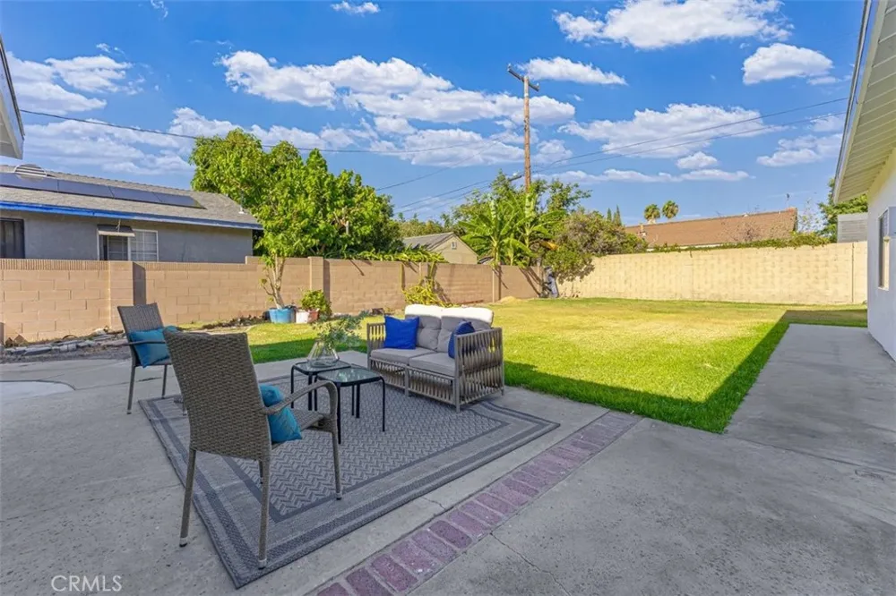 13352 Ontario Garden Grove, CA 92844