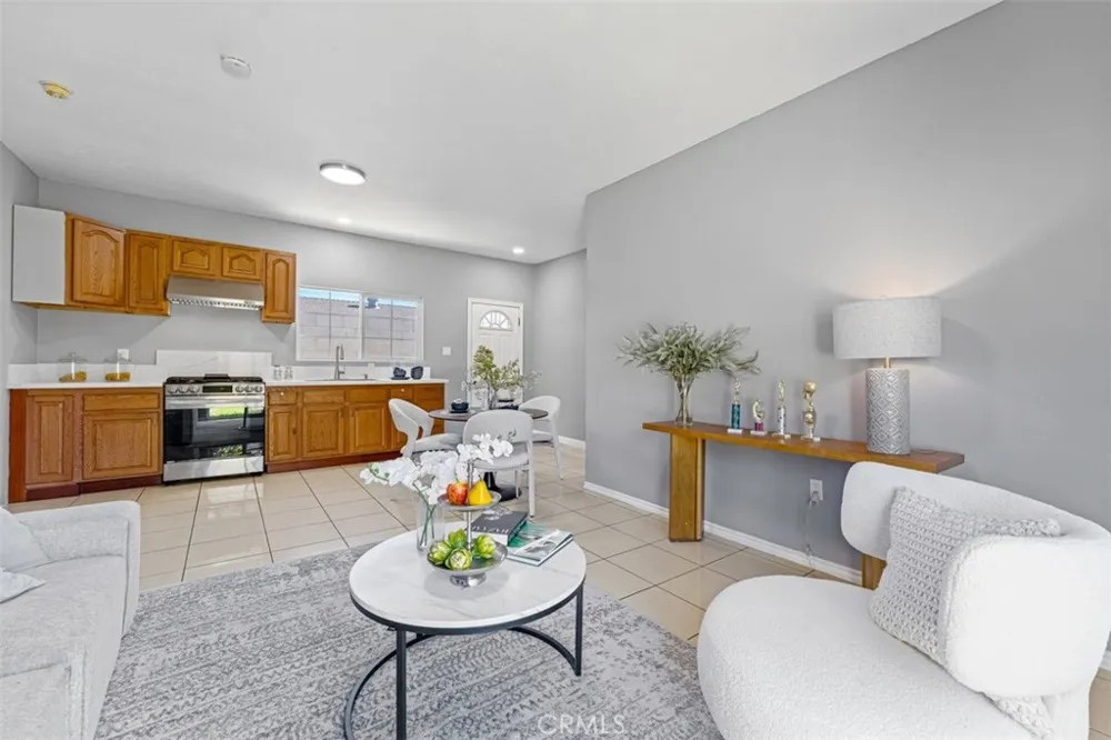 13352 Ontario Garden Grove, CA 92844
