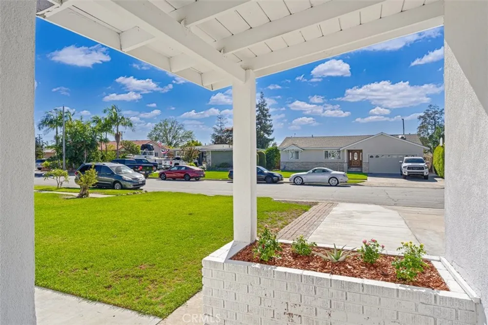 13352 Ontario Garden Grove, CA 92844