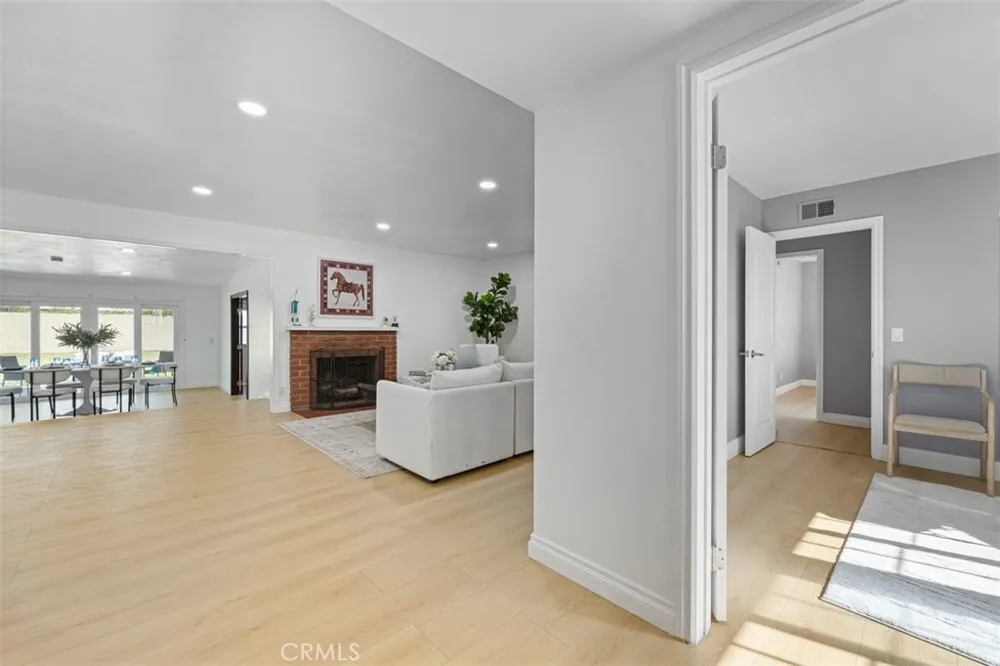 13352 Ontario Garden Grove, CA 92844