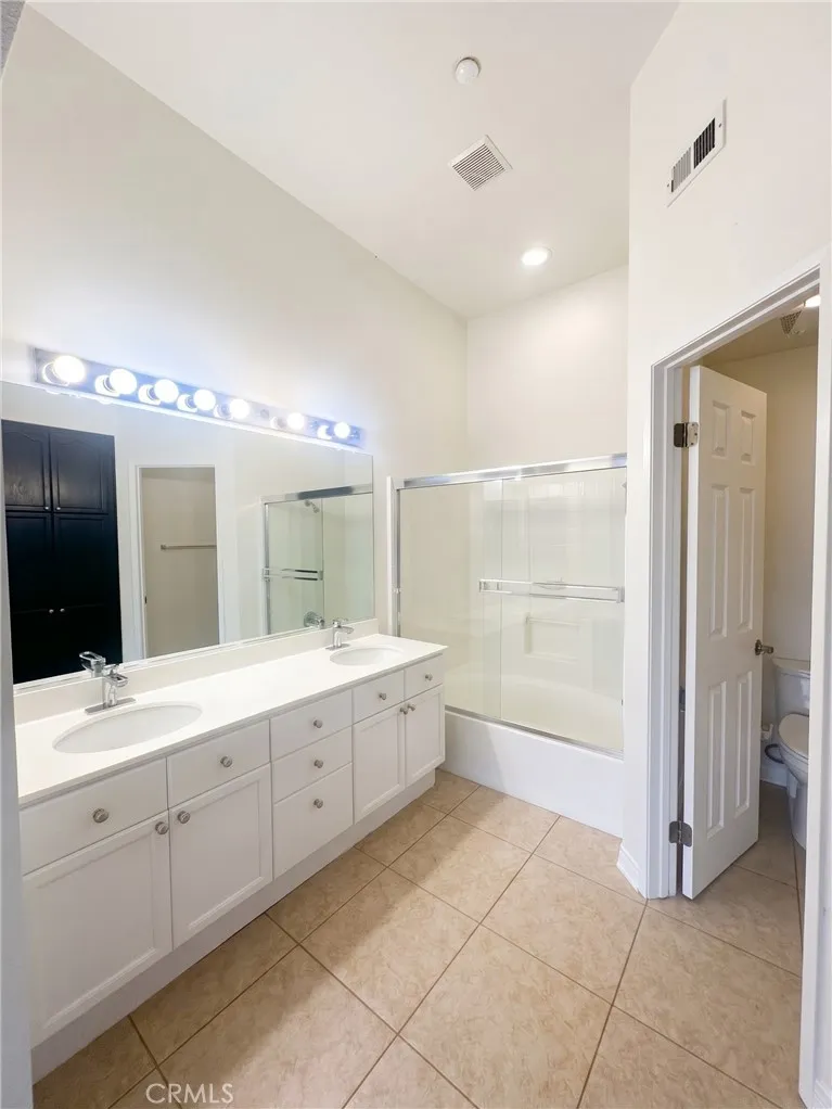 3433 E White Chapel Court #B Orange, CA 92869