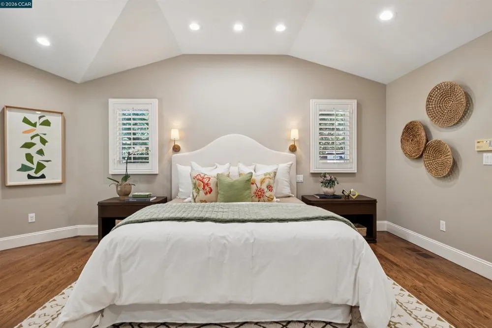 71 SCENIC DRIVE Orinda, CA 94563