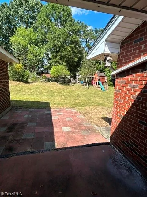 3841 Avera Avenue Winston-Salem, NC 27106