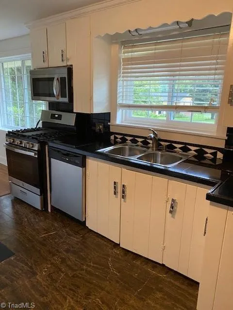 3841 Avera Avenue Winston-Salem, NC 27106
