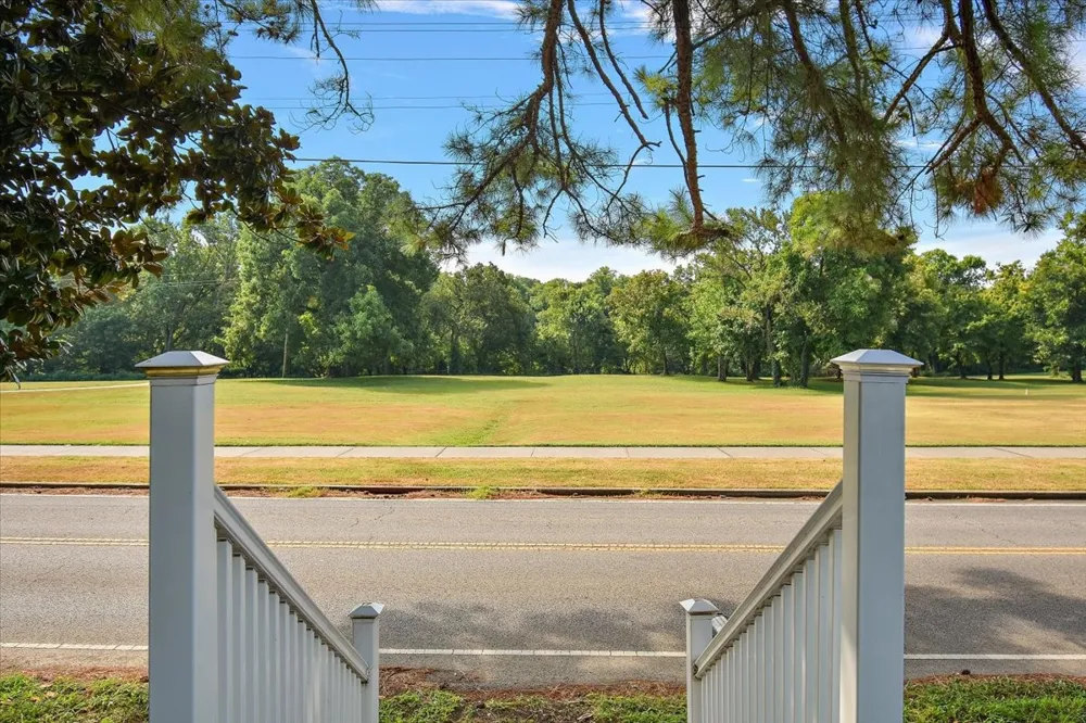211 Riverside Dr Columbia, TN 38401