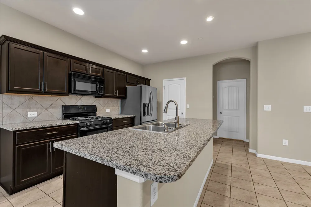 2880 Donnell Drive #2003 Round Rock, TX 78664