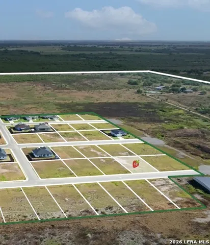 129 ALBION CT Poteet, TX 78065