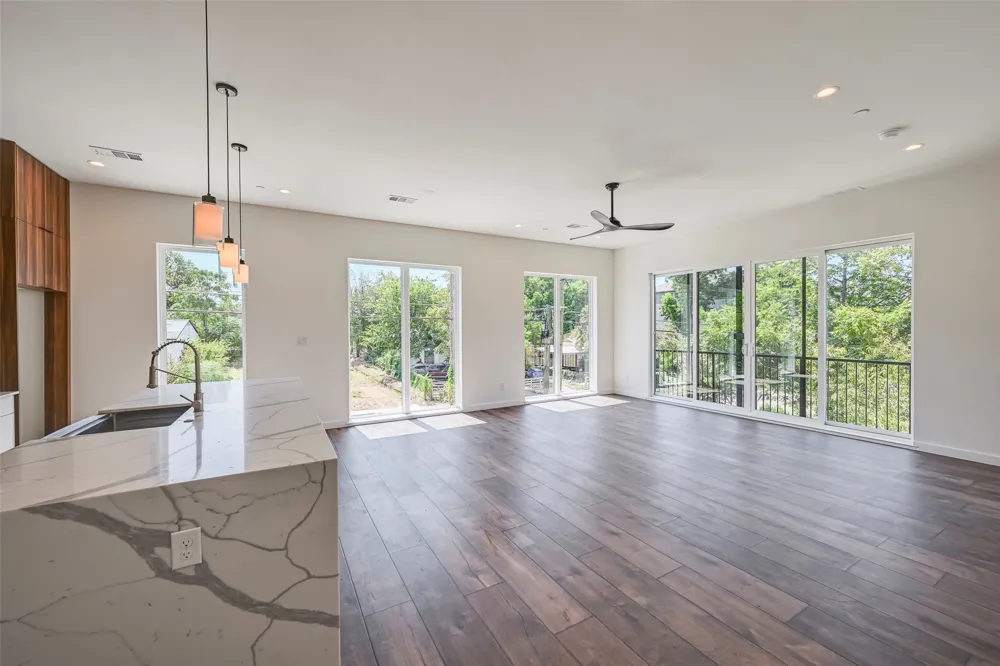 2247 Mail Avenue #102 Dallas, TX 75235