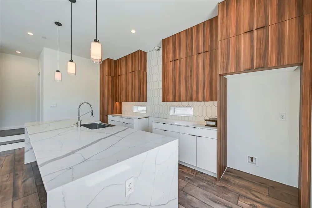 2247 Mail Avenue #102 Dallas, TX 75235