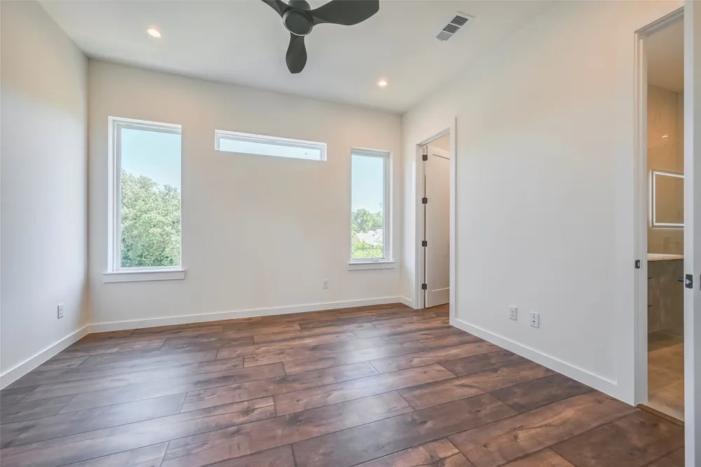 2247 Mail Avenue #102 Dallas, TX 75235