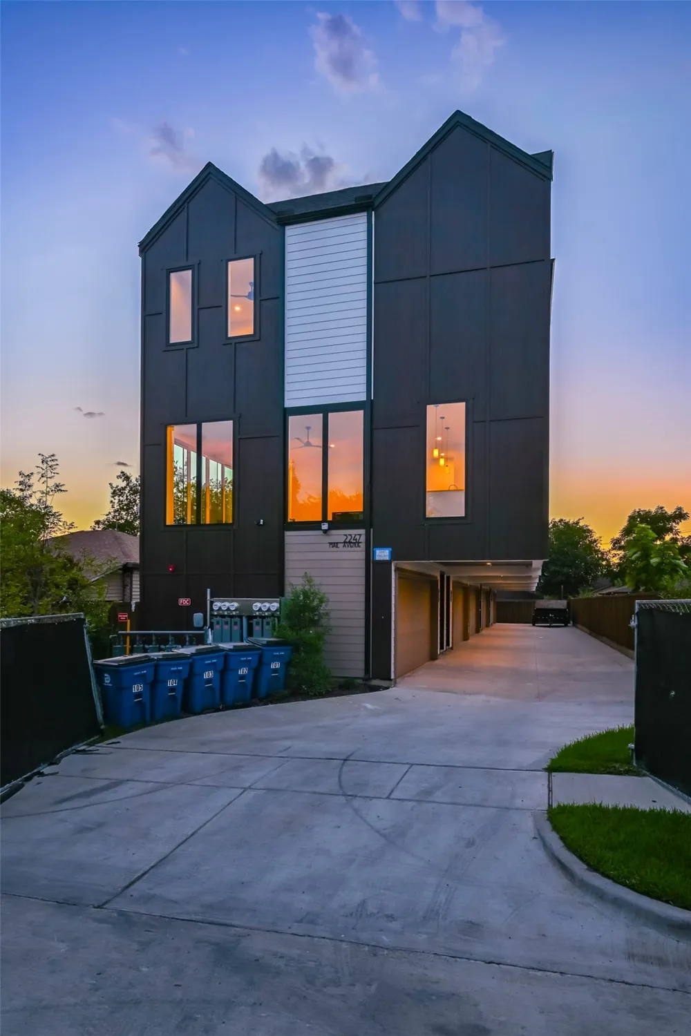 2247 Mail Avenue #102 Dallas, TX 75235