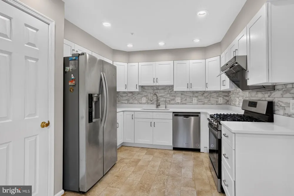 2 WINTER GARDEN COURT Olney, MD 20832